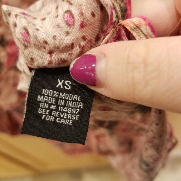 Tolani Printed Woven Caftan Tunic SZ XS NWOT - Picture 4 of 8